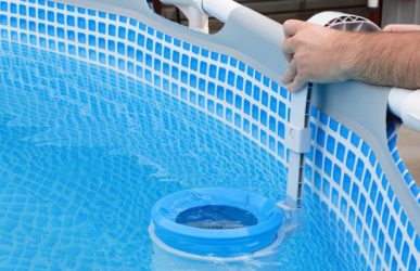 Chlorine dosing for vinyl pools