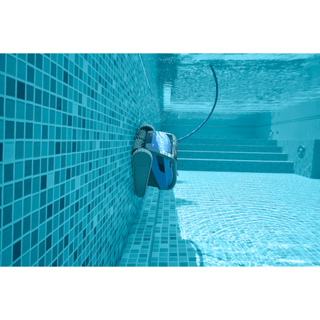 Dolphin Maytronics M600 Robotic Pool Cleaner